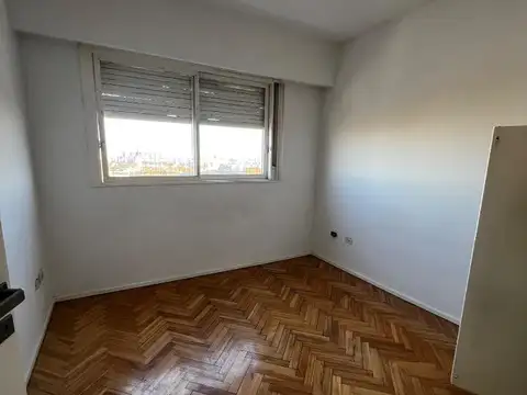 3 amb cfte muy luminoso coc indepte Lav coch fija