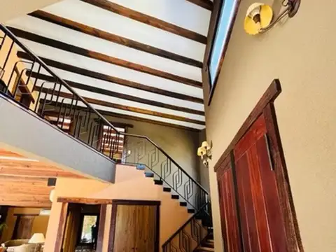 Casa en Venta en St. Mathews Village, USD 560.000