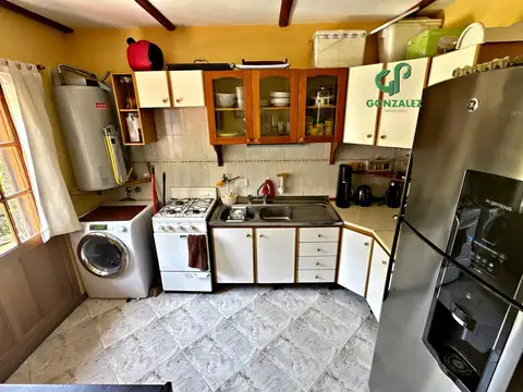 Triplex con cochera y gas Natural en Barrio Norte