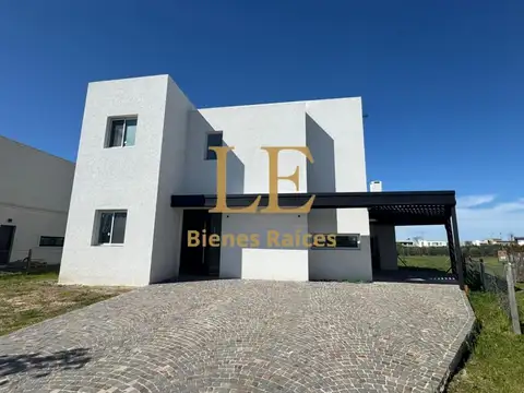 CASA A LA VENTA EN RIBERAS PUERTOS DEL LAGO