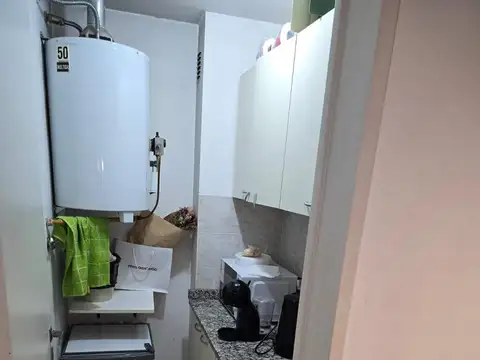 Av. Santa Fe 2644  1°A