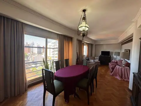 SEMIPISO 4 AMBIENTES DE CATEGORIA C/COCH Y BAULERA