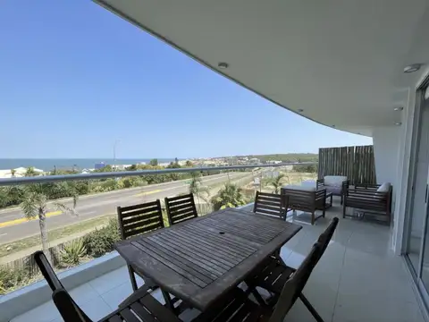 Departamento en Venta en Manantiales, USD 475.000