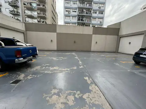 Seguridad y Confort: Tu Cochera en Villa Urquiza te Espera.