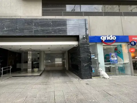 Seguridad y Confort: Tu Cochera en Villa Urquiza te Espera.