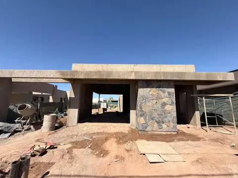 CASA EN VENTA-BºLA QUEBRADA-LUJÁN DE CUYO