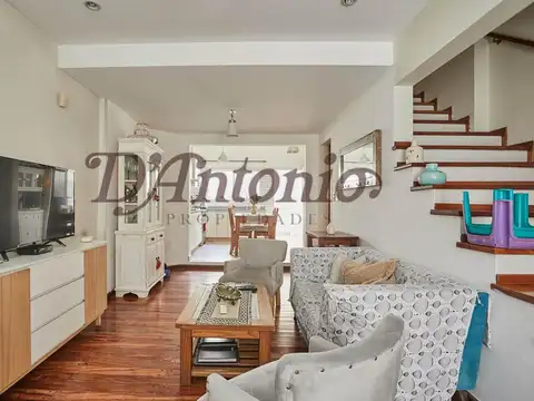 Depto Tipo Casa en Venta de 3 dormitorios