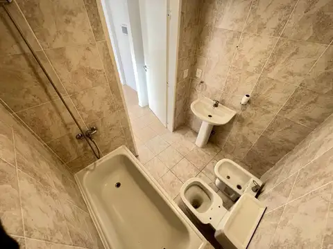 VENTA DEPARTAMENTO 2 AMBIENTES MUCHA LUZ POMPEYA