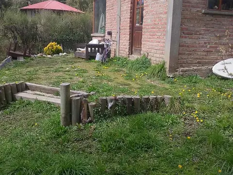 Casa 4 ambientes con 1 baño