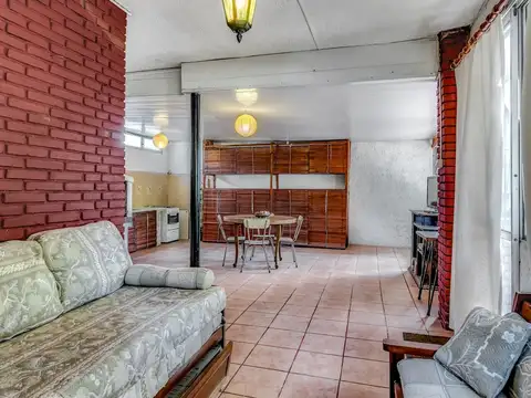 Depto Tipo Casa 3 ambientes con 1 baño