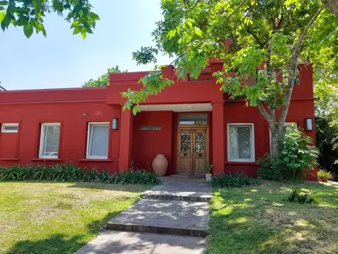 Casa en Venta en Pilar del Este - Santa Guadalupe, USD 260.000