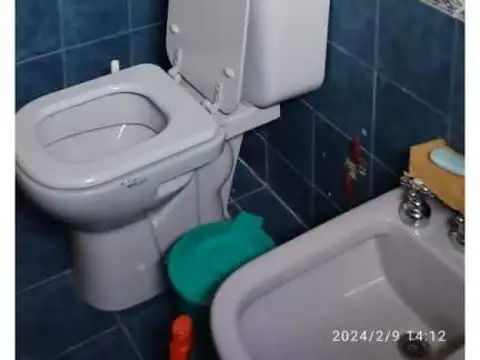 1 100