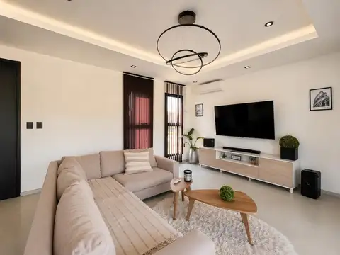 Casa en Alquiler de 3 dormitorios