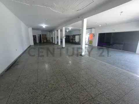 Local en Alquiler en Los Hornos, $ 1.400.000