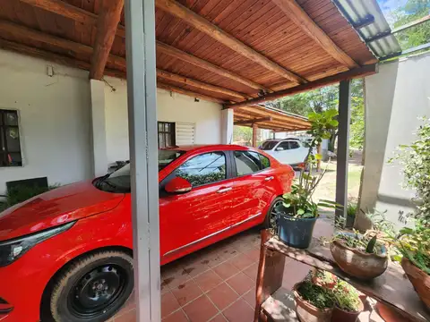 Casa en Venta con 3 cocheras