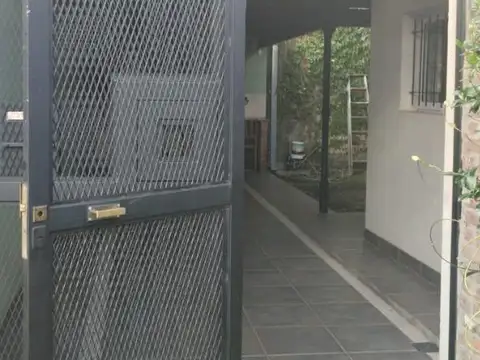 Casa en Venta en Alberdi, USD 95.000