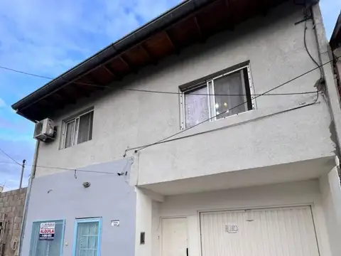 Casa en venta en José León Suarez!