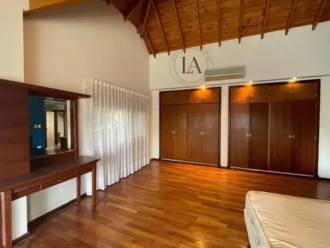 CASA EN VENTA EN CAMPOS DE ALVAREZ