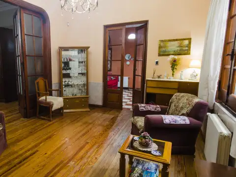 Depto Tipo Casa en Venta 40 años