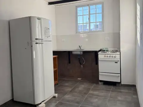 Alquiler deposito con instalaciones para Eventos y patio