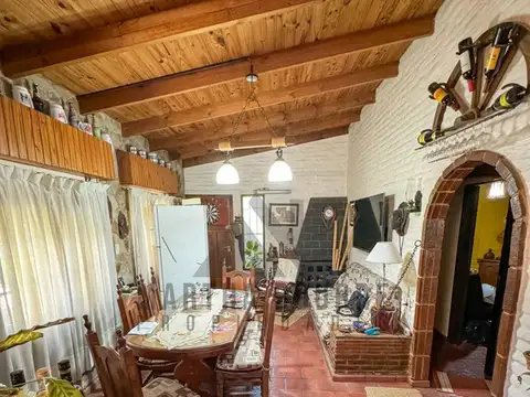 Casa en Venta con 1 cochera
