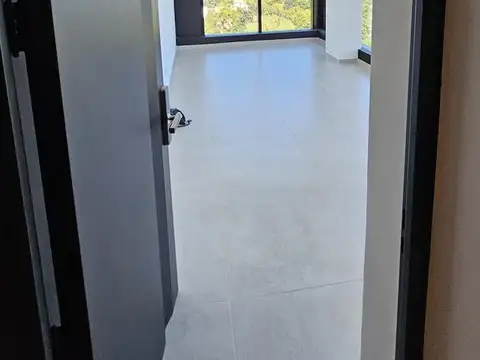 Oficina en Alquiler en Belen de Escobar, $ 490.000