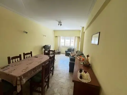 Departamento 5 ambientes con 2 baños