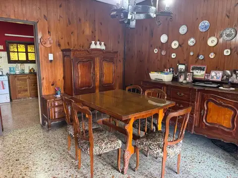 Casa 3 ambientes con 2 baños