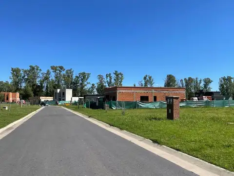 Terreno en Venta en Pilar Del Este, USD 35.000