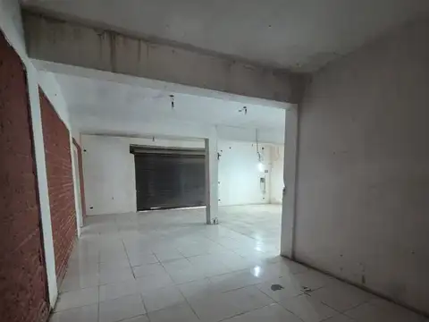 Casa 10 ambientes con 3 baños