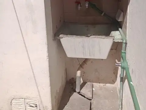 Depto Tipo Casa en Venta en José León Suárez, USD 40.000