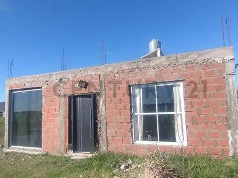CASA EN VENTA SAN MIGUEL DEL MONTE 3 AMBIENTES