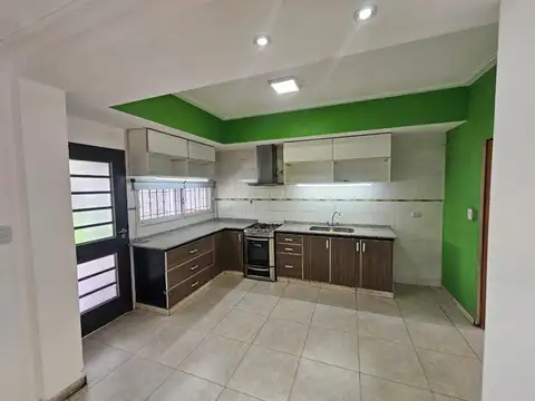 Casa 3 ambientes con 3 baños
