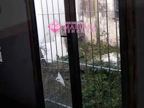 LOCAL COMERCIAL + GALPON - BARADERO