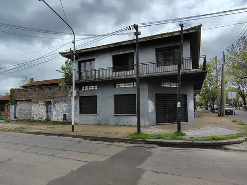 Venta Depto 4 amb + 2 Locales + Lote OPORTUNIDAD