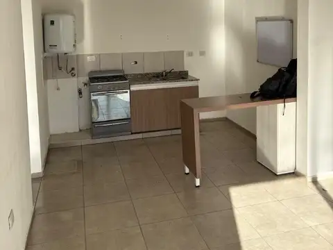 Mariano Castex , Piso 4