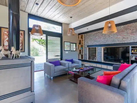 Casa en Venta al Este
