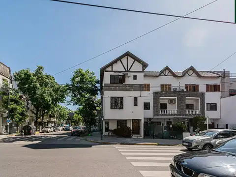 PH Triplex de 3 dormitorios con Cochera. Sin expensas