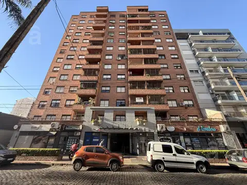 Departamento en alquiler de 4 ambientes en zona centro de Villa Ballester