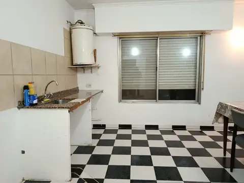 Depto Tipo Casa en Alquiler de 1 dormitorio