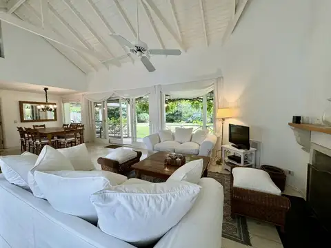 Casa en Alquiler Temporal en La Barra, USD 30.000