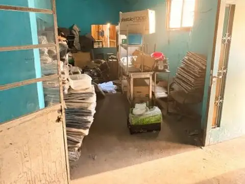 Galpon 600m2 - Filiberto 8200 - Fisherton