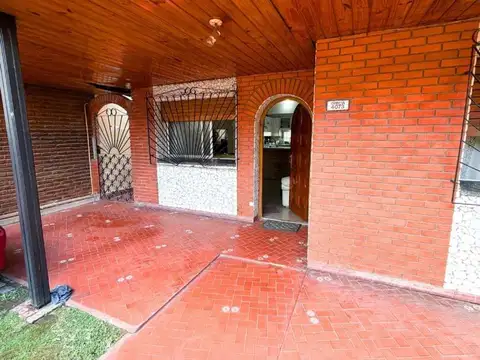 Casa en Venta en Lanús Oeste, USD 120.000