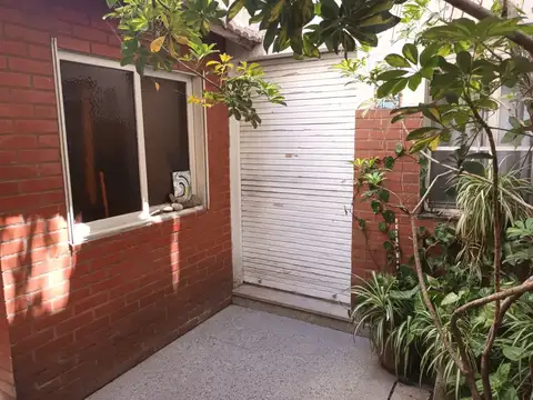 Depto Tipo Casa en Venta 72 años