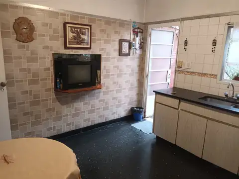 Depto Tipo Casa en Venta en Paternal, USD 175.000