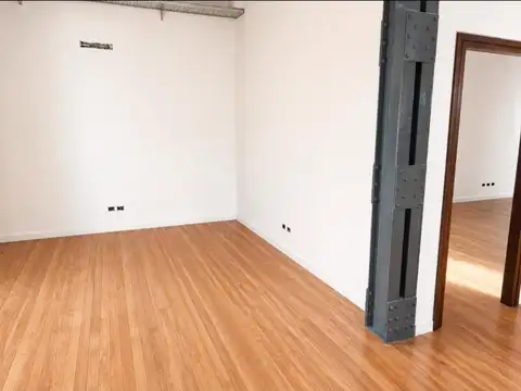 Oficina en Alquiler 70 años