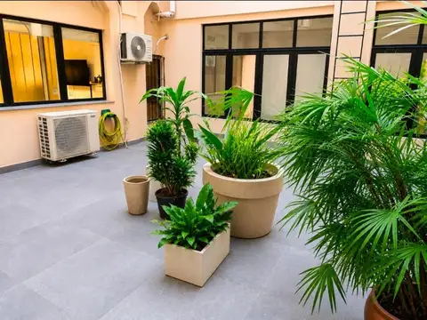 Excelente oficina de 282 m2 en edificio de estilo