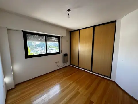 Departamento en Alquiler en Republica De La Sexta, $ 460.000
