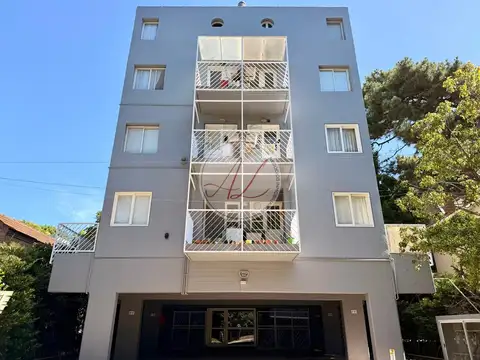 De La Corvina 1100, Piso PB