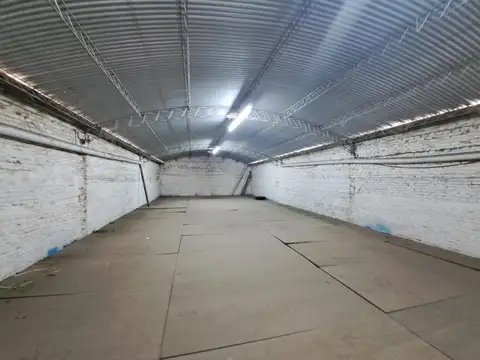 Venta | Galpón | 240 m² | Capitán Bermúdez | Barrio Centro | Ideal para depósito
